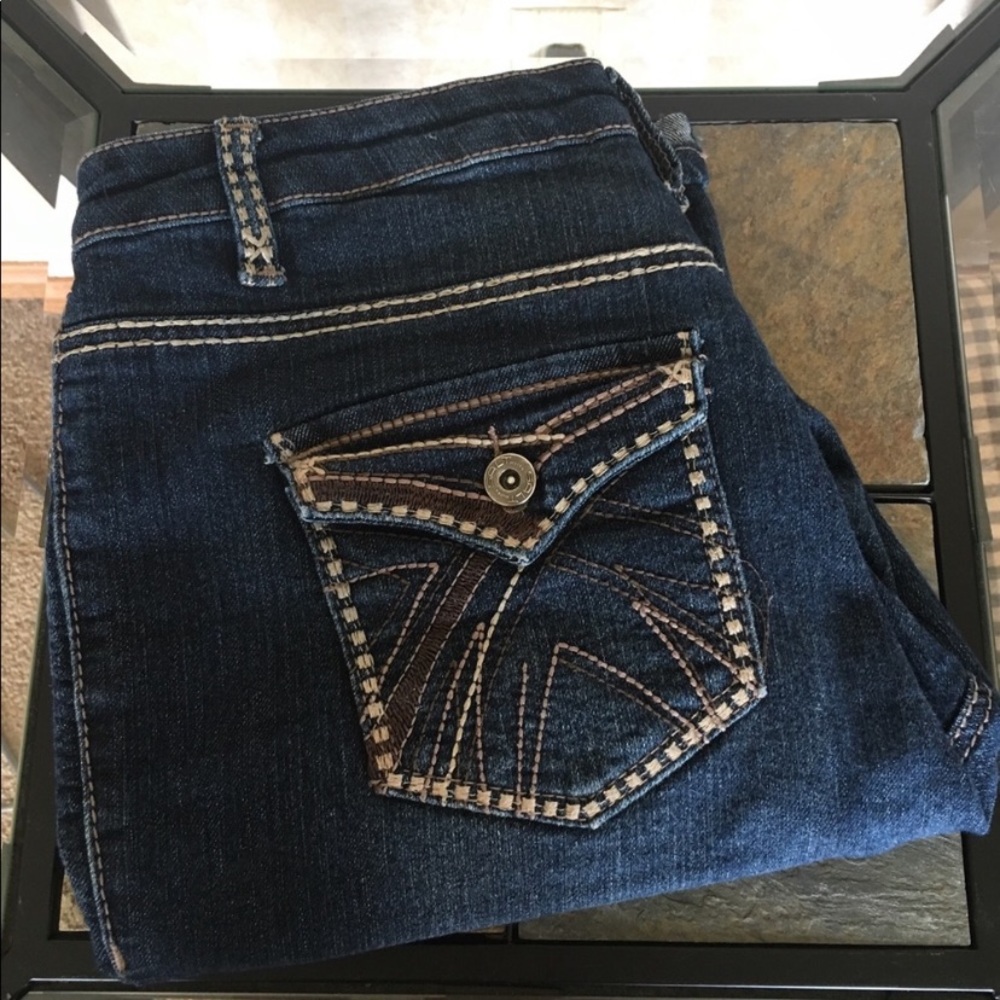 Salt Works Medium‎ Rise Crop Jeans - Picture 2 of 13
